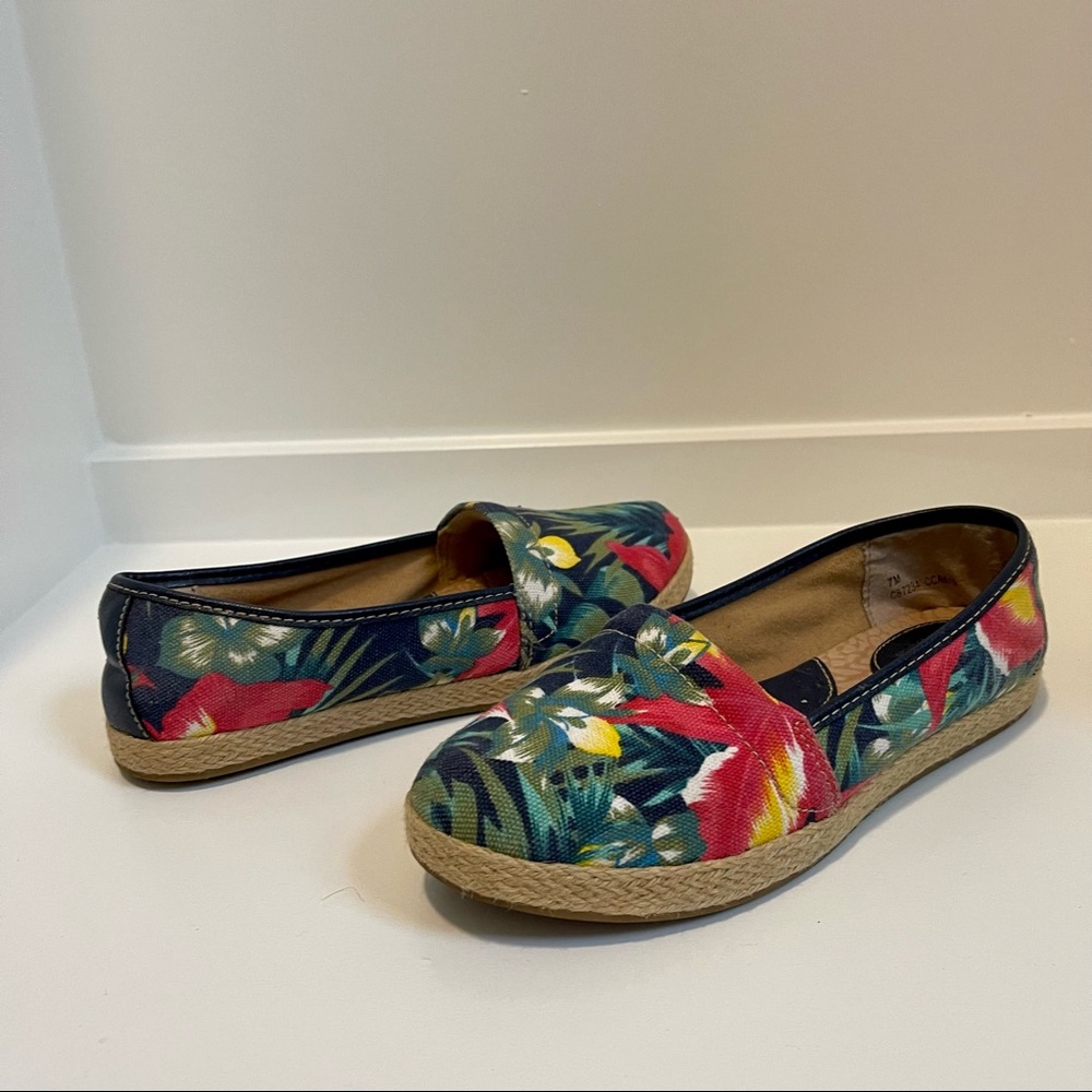 b.o.c. By Born Canvas Espadrilles Slip On Shoes 7M - Picture 4 of 7
